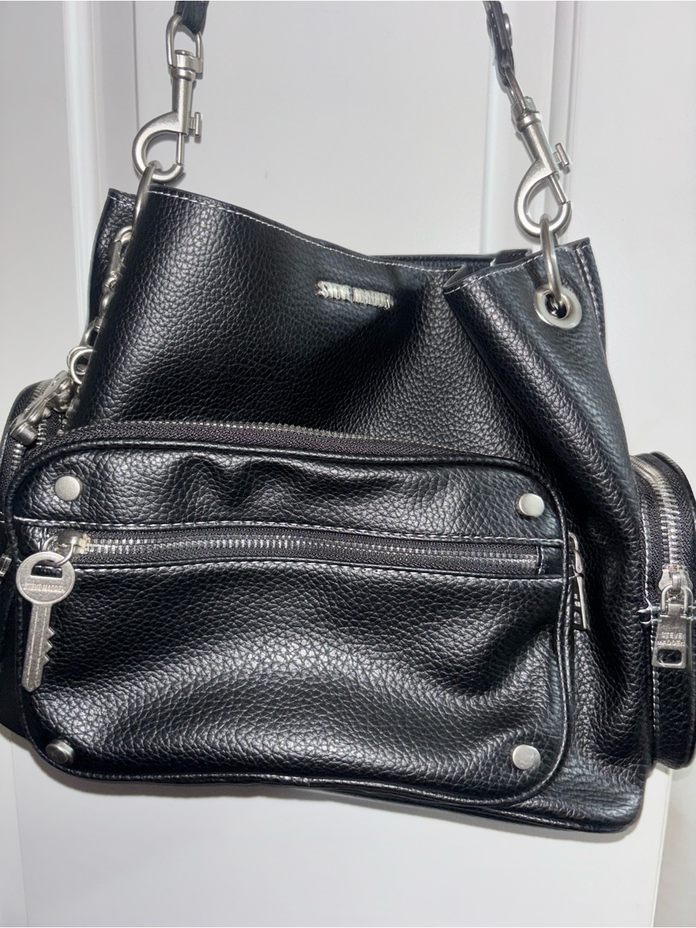 Viral Steve Madden Black Shoulder Bag with Silver Hardware✨